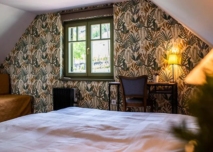 Nemcsuri Vendeghaz Somlo * Somlovasarhely