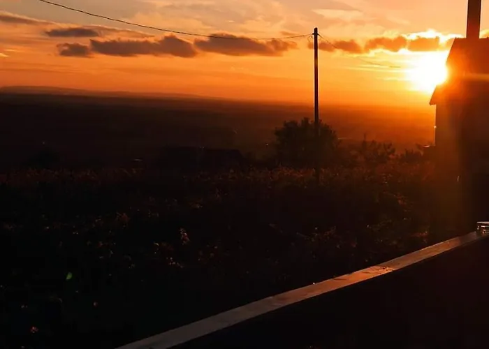 Nemcsuri Vendeghaz Somlo *