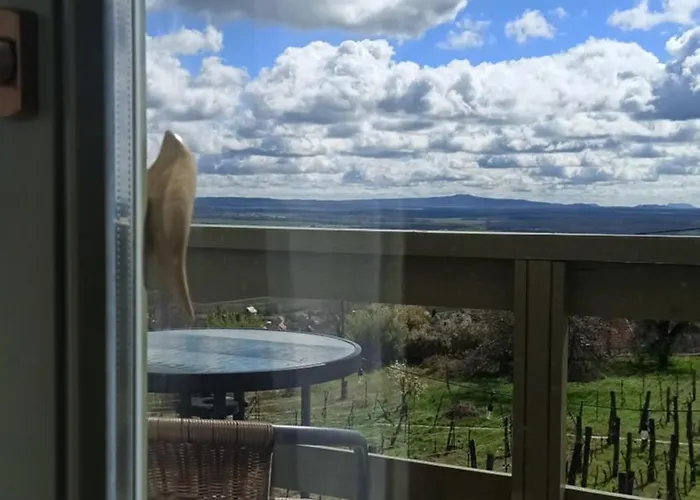 Nemcsuri Vendeghaz Somlo Somlovasarhely