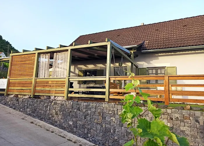 Nemcsuri Vendeghaz Somlo Apartament Somlovasarhely