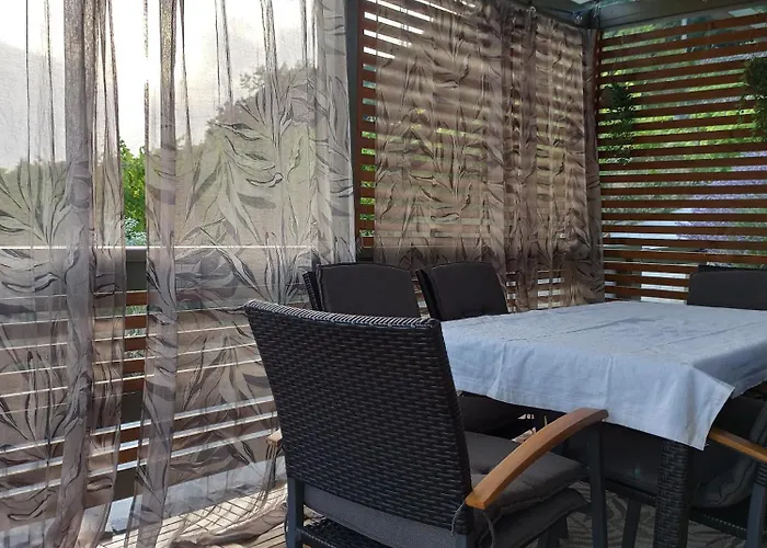 Nemcsuri Vendeghaz Somlo *