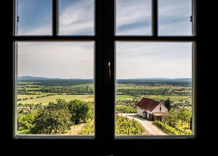 Nemcsuri Vendeghaz Somlo Apartament